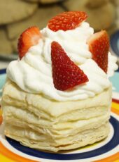 Puff Pastry with Strawberries and Cream Recipe